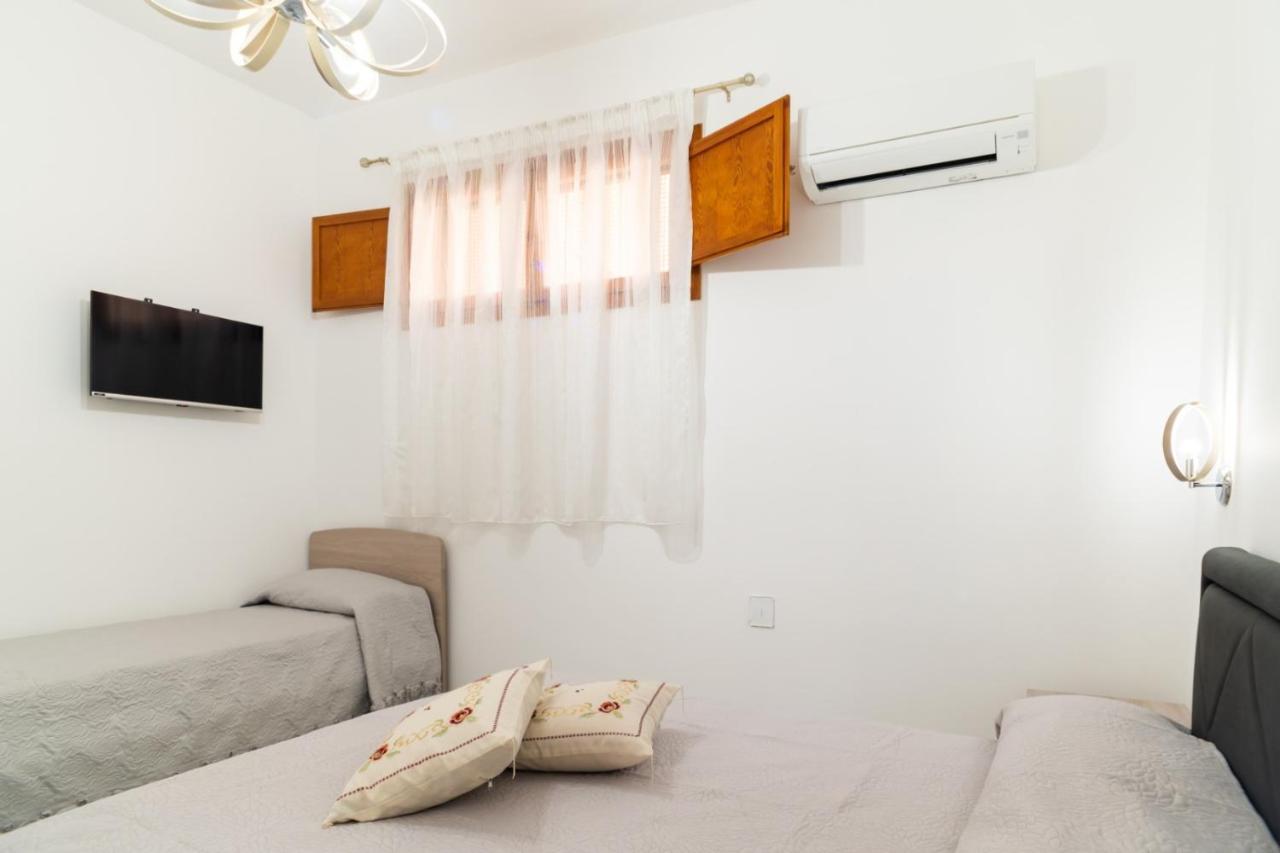 I Parrini Bed & Breakfast ปอร์โต เอมเปโดเกล ภายนอก รูปภาพ