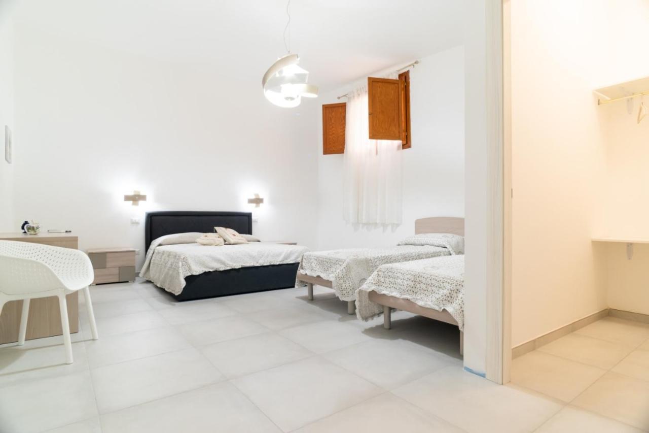 I Parrini Bed & Breakfast ปอร์โต เอมเปโดเกล ภายนอก รูปภาพ