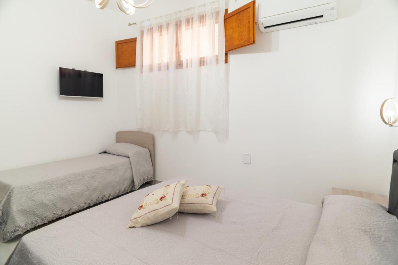 I Parrini Bed & Breakfast ปอร์โต เอมเปโดเกล ภายนอก รูปภาพ