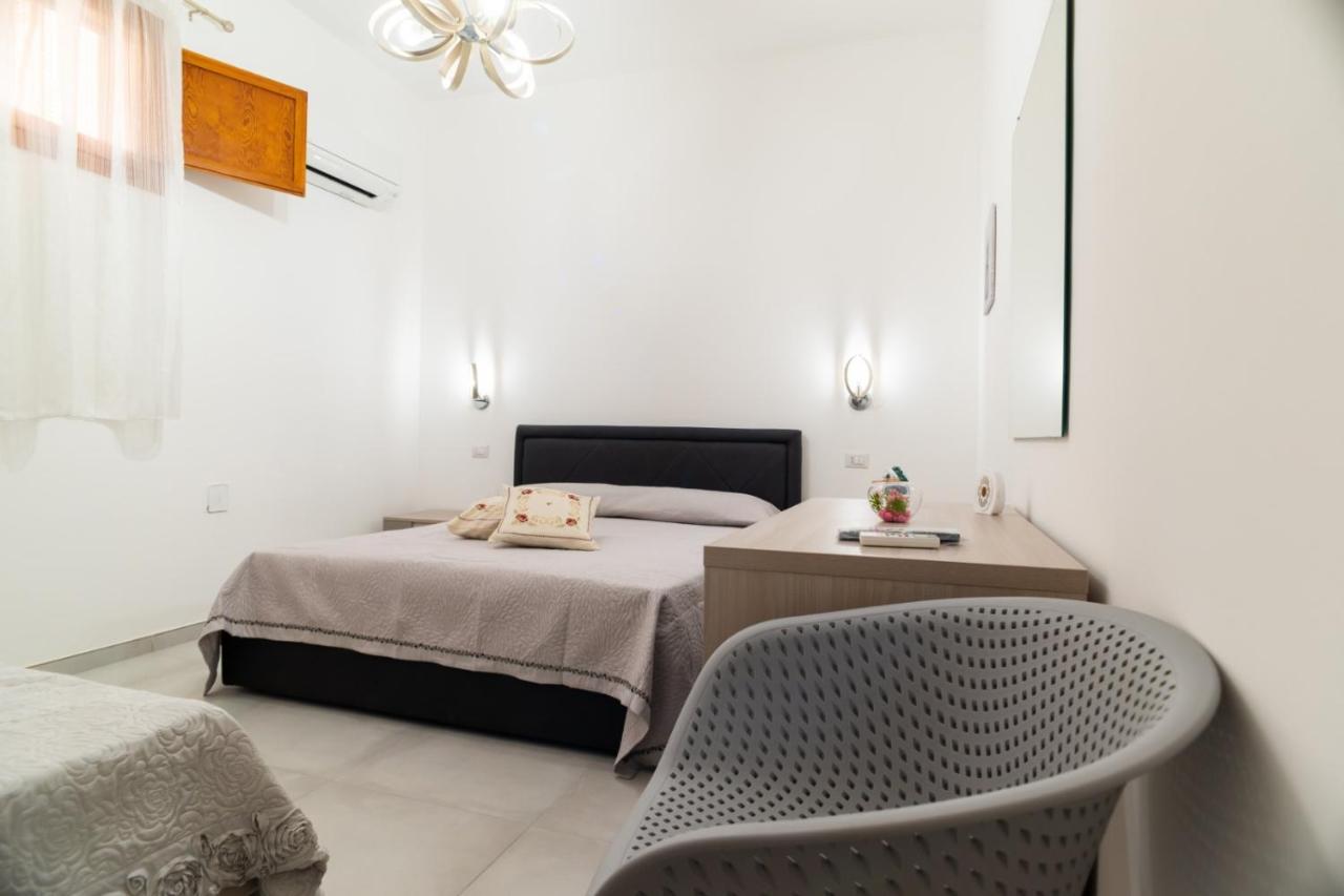 I Parrini Bed & Breakfast ปอร์โต เอมเปโดเกล ภายนอก รูปภาพ