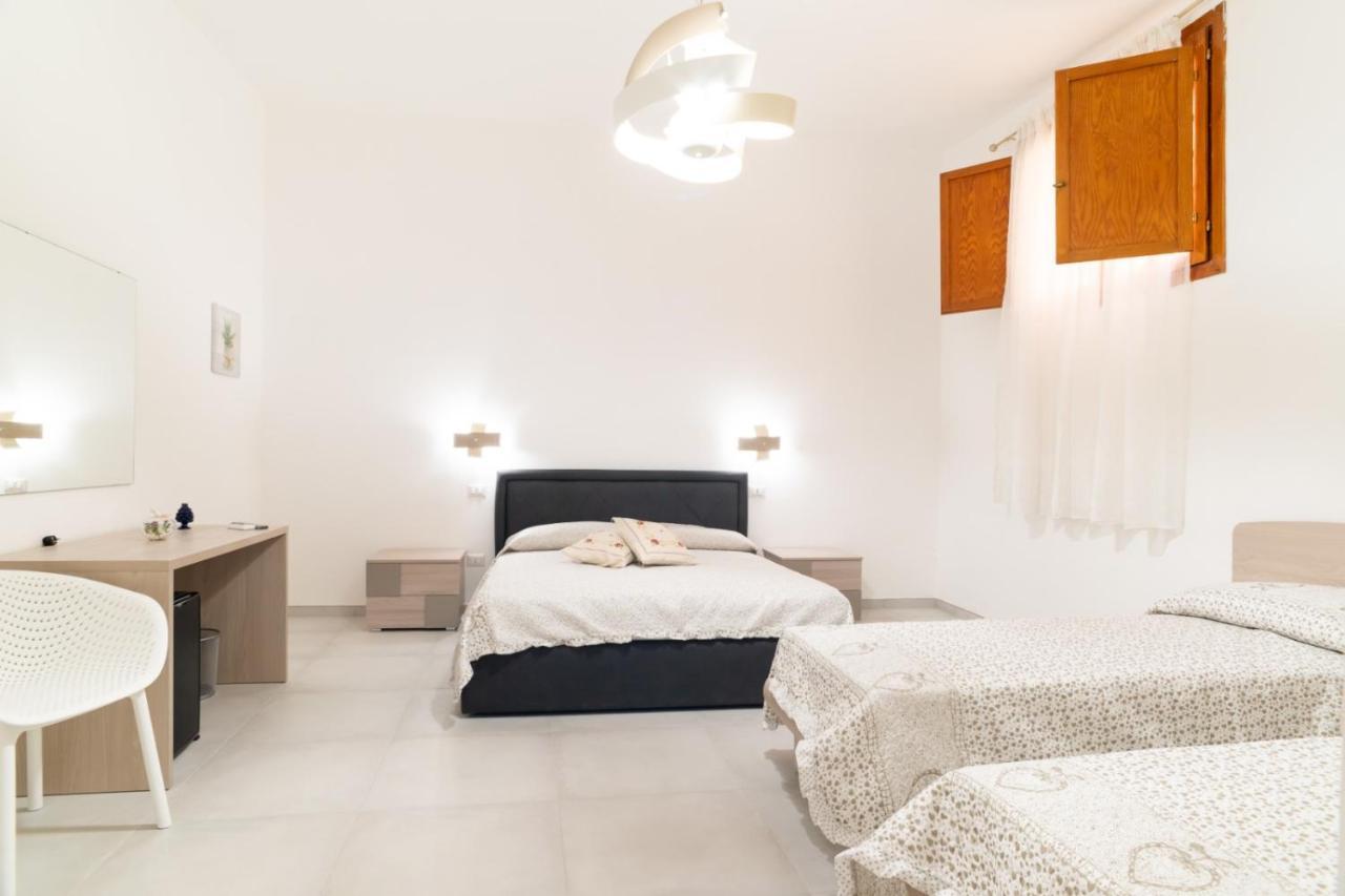 I Parrini Bed & Breakfast ปอร์โต เอมเปโดเกล ภายนอก รูปภาพ